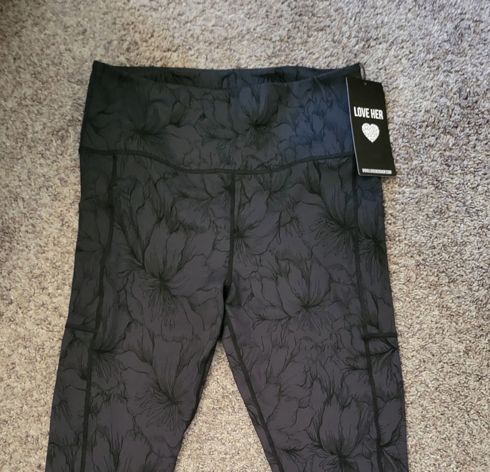 Brand new Love Her leggings